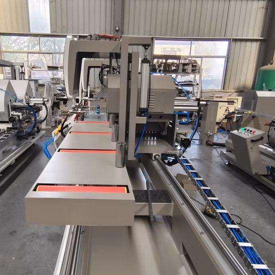 Porte de fenêtre de coupe de profil en aluminium faisant la machine